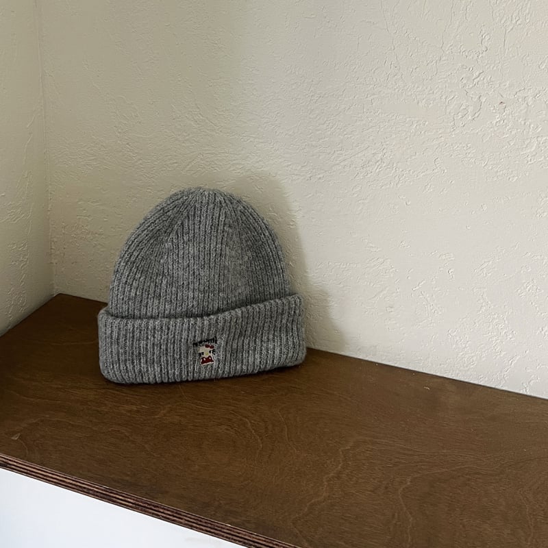 Kötött gyerek sapka macskás hímzéssel — Winter 2025, meleg és szélálló, kupola alakú, macskás hímzés, 2–10 éveseknek