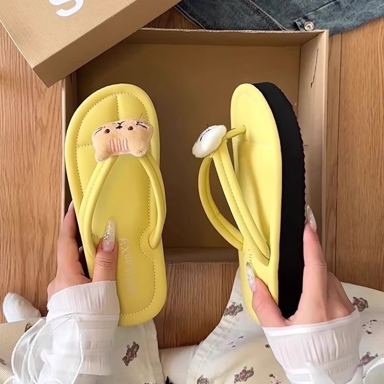 Moteriškos karikatūrų paplūdimio šlepetės su minkšta PVC padu, kvėpuojančios, plokščias padas, pado storis 0–3 cm