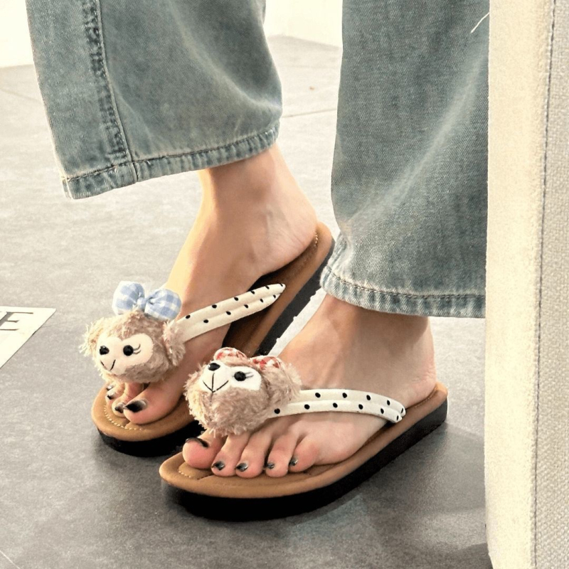 Moteriškos karikatūrų paplūdimio šlepetės su minkšta PVC padu, kvėpuojančios, plokščias padas, pado storis 0–3 cm