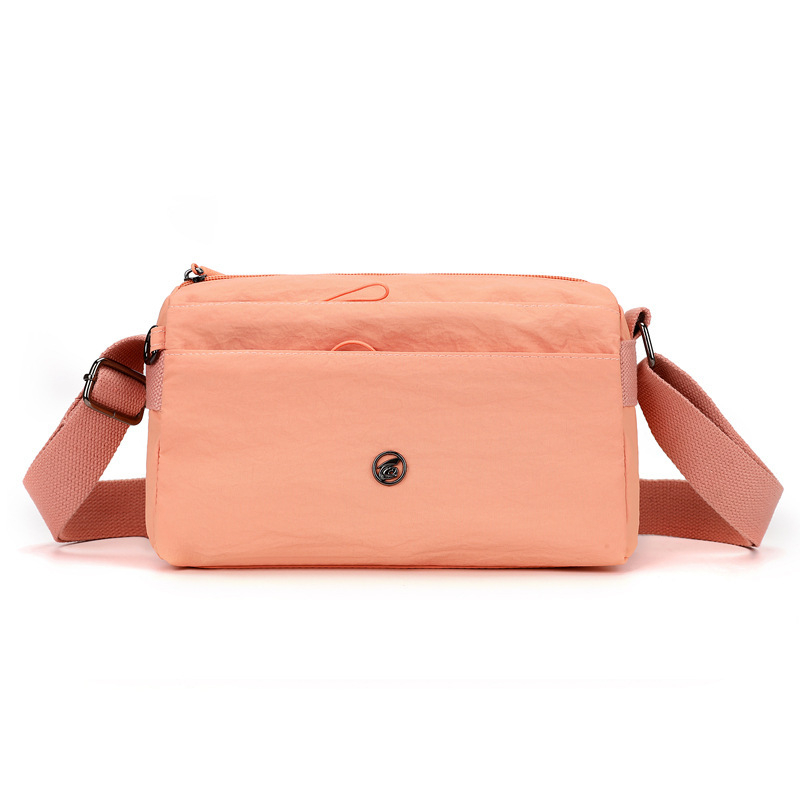 Crossbody torba - urbani minimalistički stil, Oxford plat, horizontalni kvadratni oblik, zatvaranje na zip