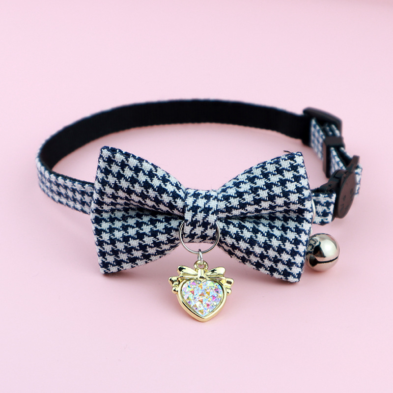 Colier pentru animale de companie cu clopoțel, carouri houndstooth, din bumbac-poliester, Aurora Pet