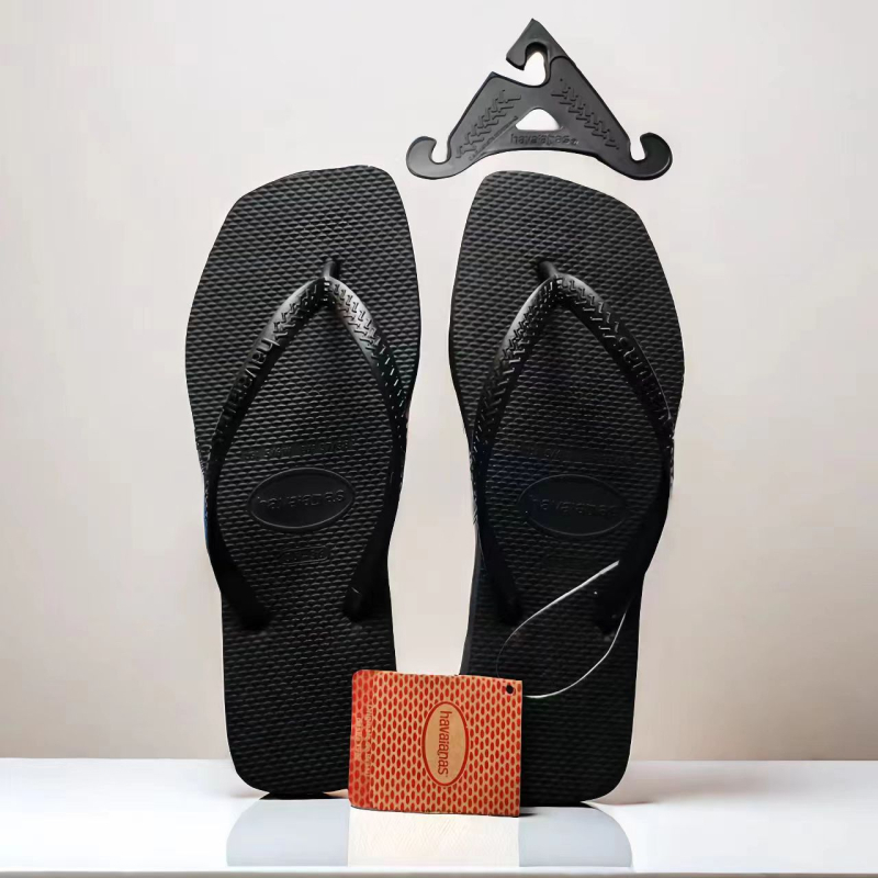 Moterų flip-flopai vasarai (PVC viršus, guminė padas, graffiti raštas, injekcininiu būdu suformuotas padas, pado storis 0–3 cm)