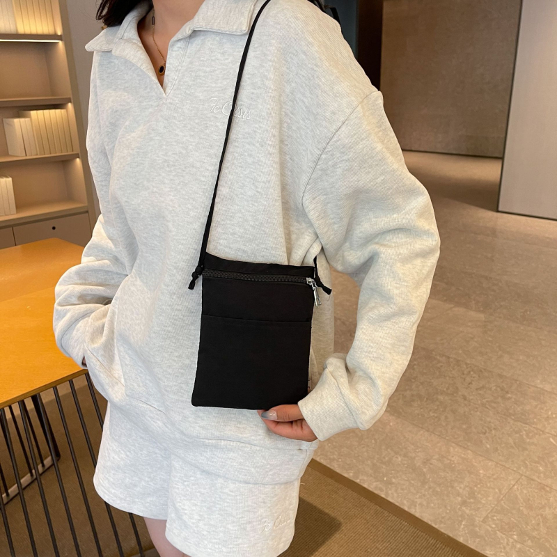 Najlon torbica za mobitel, zatvarač, vertikalni kvadratni oblik, crossbody, unisex, gradski stil, ljeto 2024