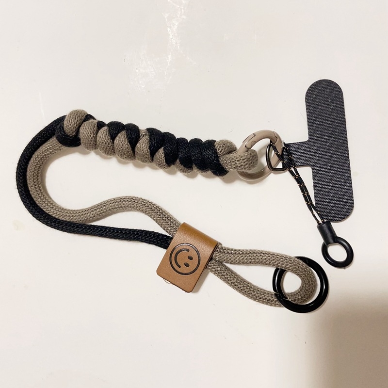 Mobitel lančić u britskom stilu, pleteni najlonski konac, poliester materijal, plastična kopča, unisex, otpornost na pad