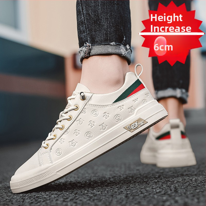 Férfi mokaszlin micro-szálas felsővel, hegyes orr, gumírozott talp, elülső pántos zárás, kényelmes viselet