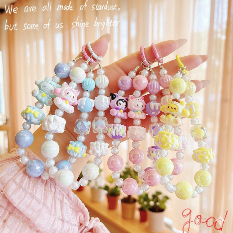 Telefónny prívesok v štýle Chanel — doplnok na batožinu a tašku, akrylový materiál, elektroplating, vzor Kitty/Snoopy/Animovaný hrdina, JD52