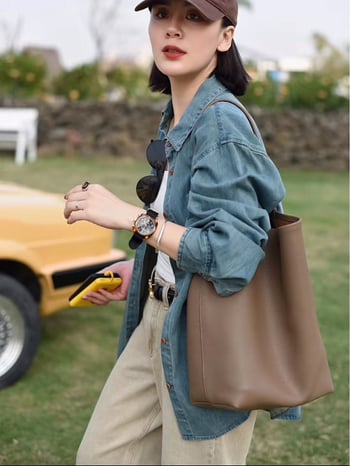 Ženska tote torba od prave kože, bucket stil, gradska moda, podstava od tkanine, unutarnji džep