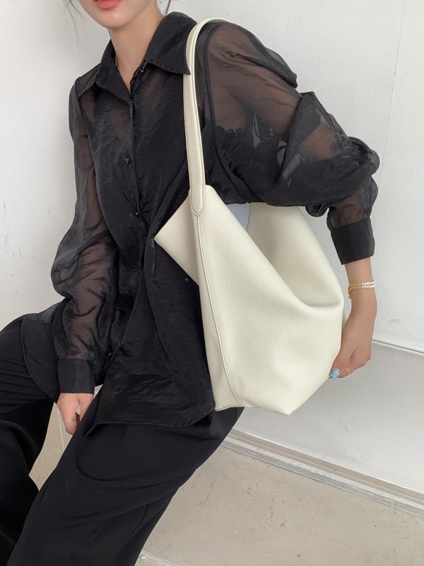 Ženska tote torba od prave kože, bucket stil, gradska moda, podstava od tkanine, unutarnji džep