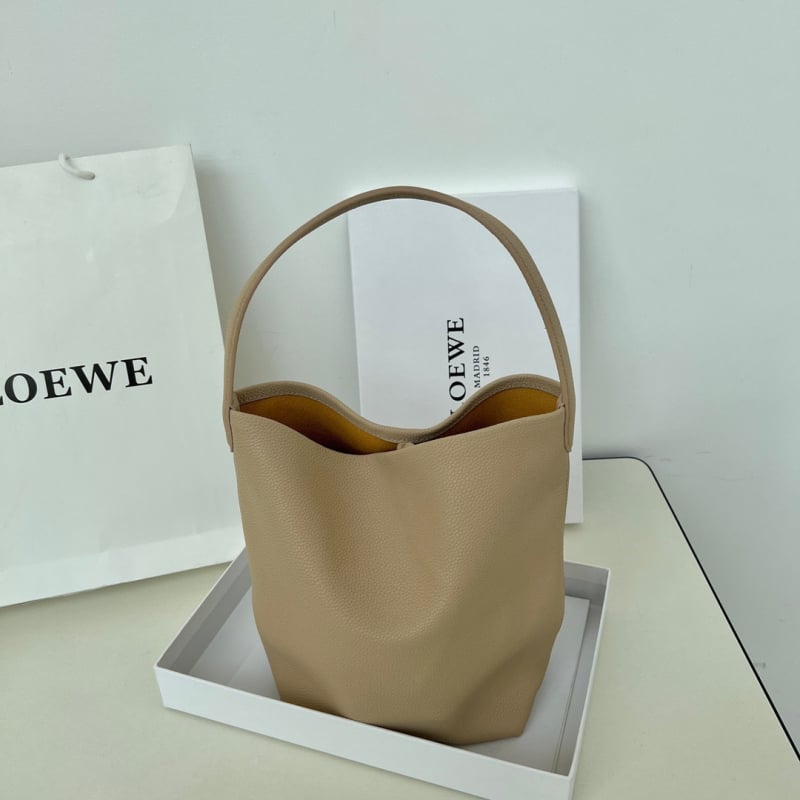 Ženska tote torba od prave kože, bucket stil, gradska moda, podstava od tkanine, unutarnji džep
