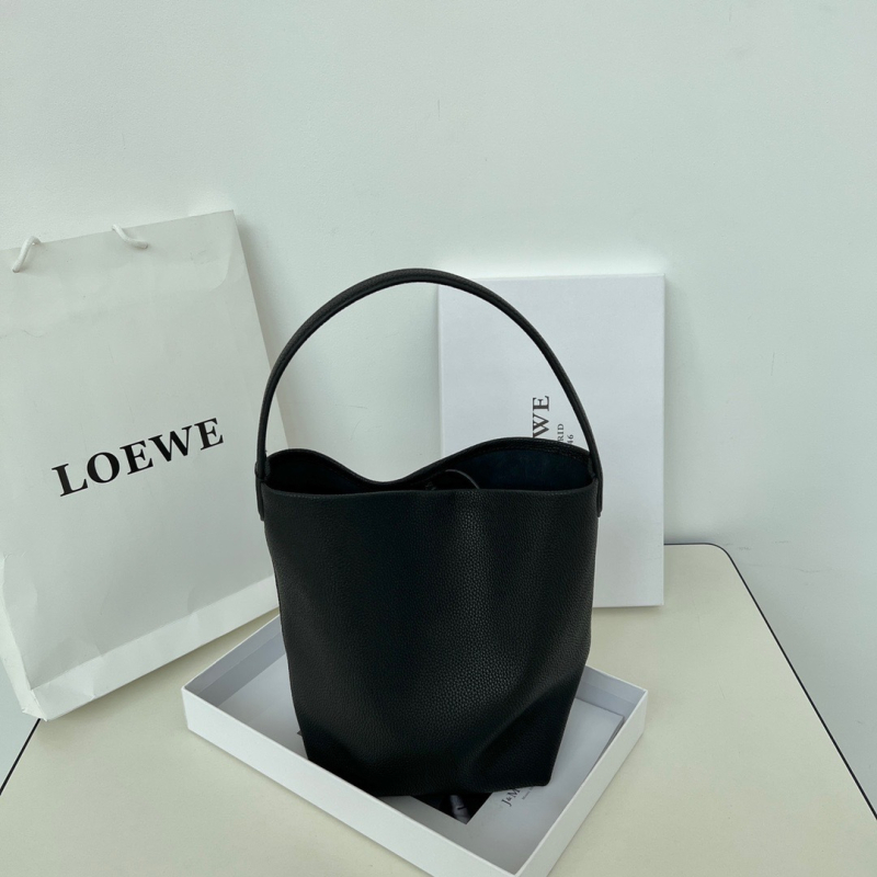 Ženska tote torba od prave kože, bucket stil, gradska moda, podstava od tkanine, unutarnji džep