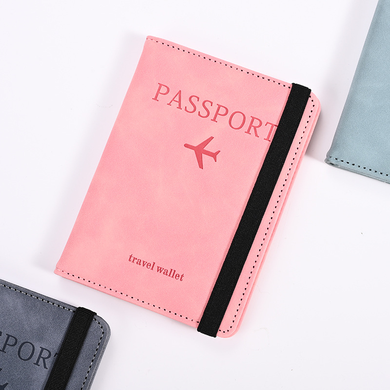 Držač putovnice PU – jednobojni uzorak, PU podstava, prozračan, vodootporan, izuzetno lagan; putnički stil