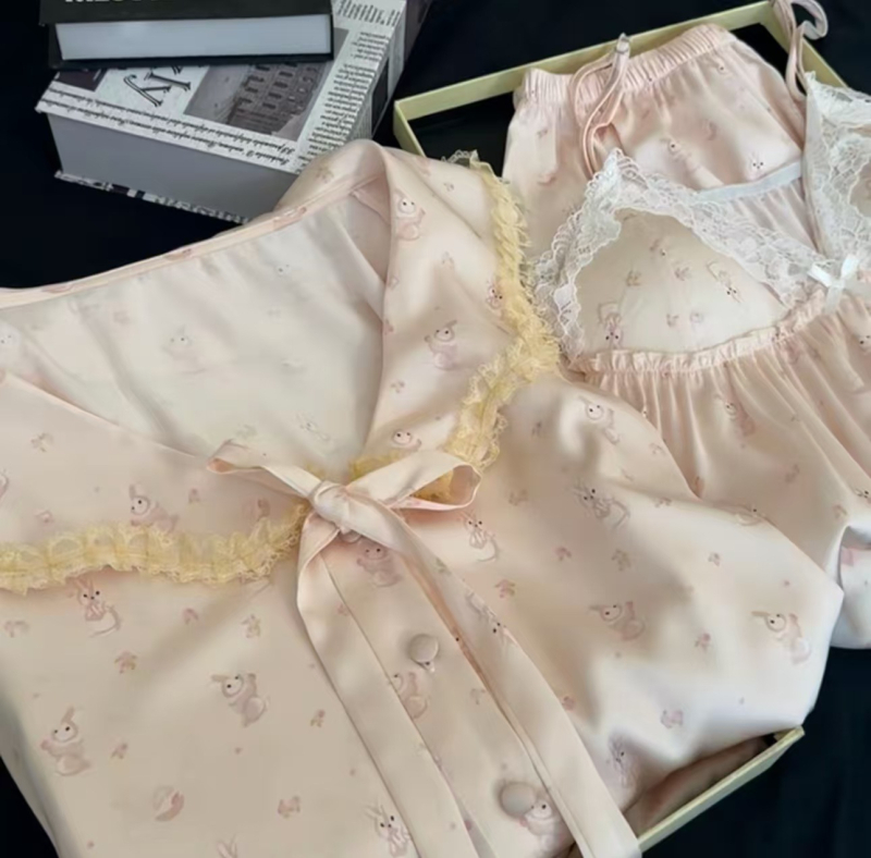 Sea Salt Bunny Ice Silk nakts komplekts ar karikatūru apdruku, šorti, krūšu spilventiņš – četru daļu komplekts