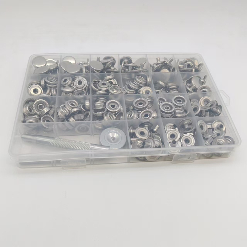 Метален комплект за монтаж на копчета snap — неръждаема стомана; подходящ за якета, дънки, палатки, панталони и платнени чанти; марка Mogi