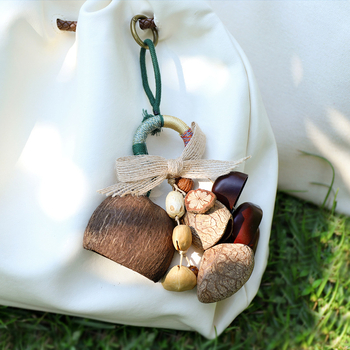 Somas piespraude no dabiskas augļu čaumalas, rokdarbs, skaņu terapijas zvaniņš, meža dziedinošs vēja zvaniņš