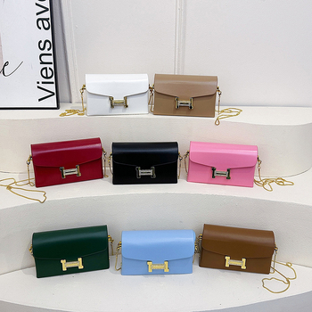 PU anyagú crossbody táska, vízszintes négyszög alakú, zár, poliészter-pamut bélés