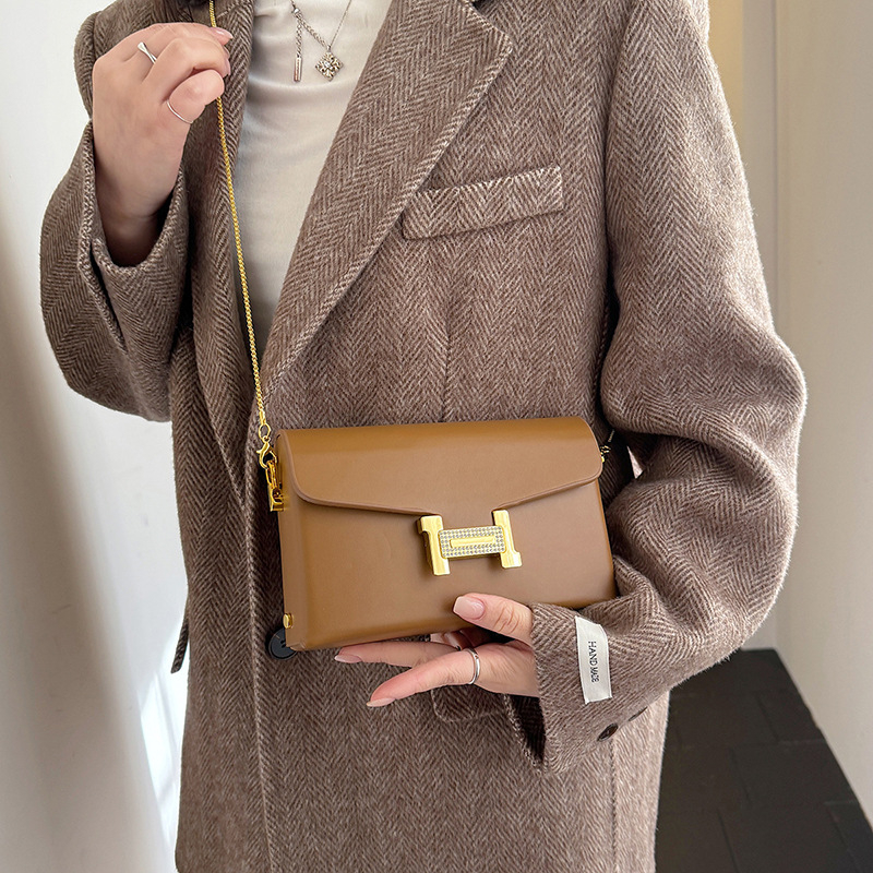 PU anyagú crossbody táska, vízszintes négyszög alakú, zár, poliészter-pamut bélés