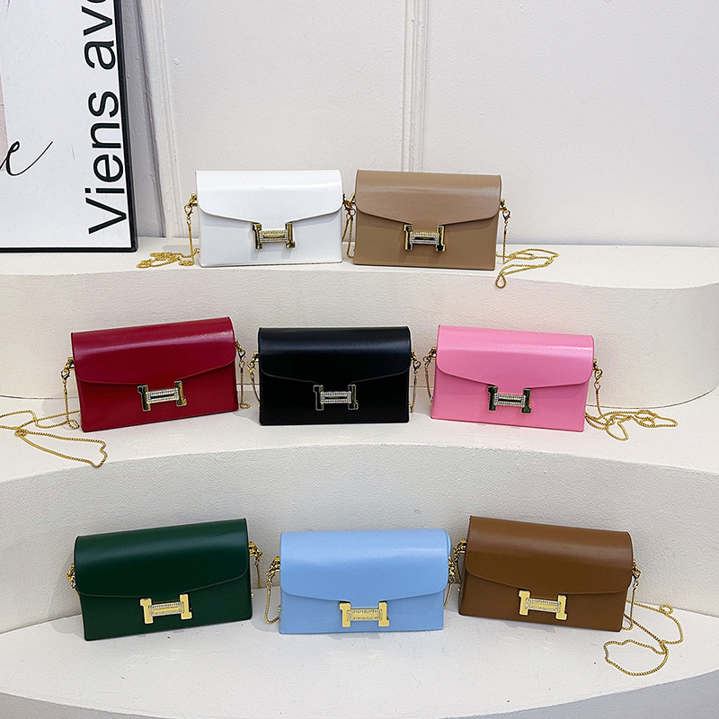 PU anyagú crossbody táska, vízszintes négyszög alakú, zár, poliészter-pamut bélés