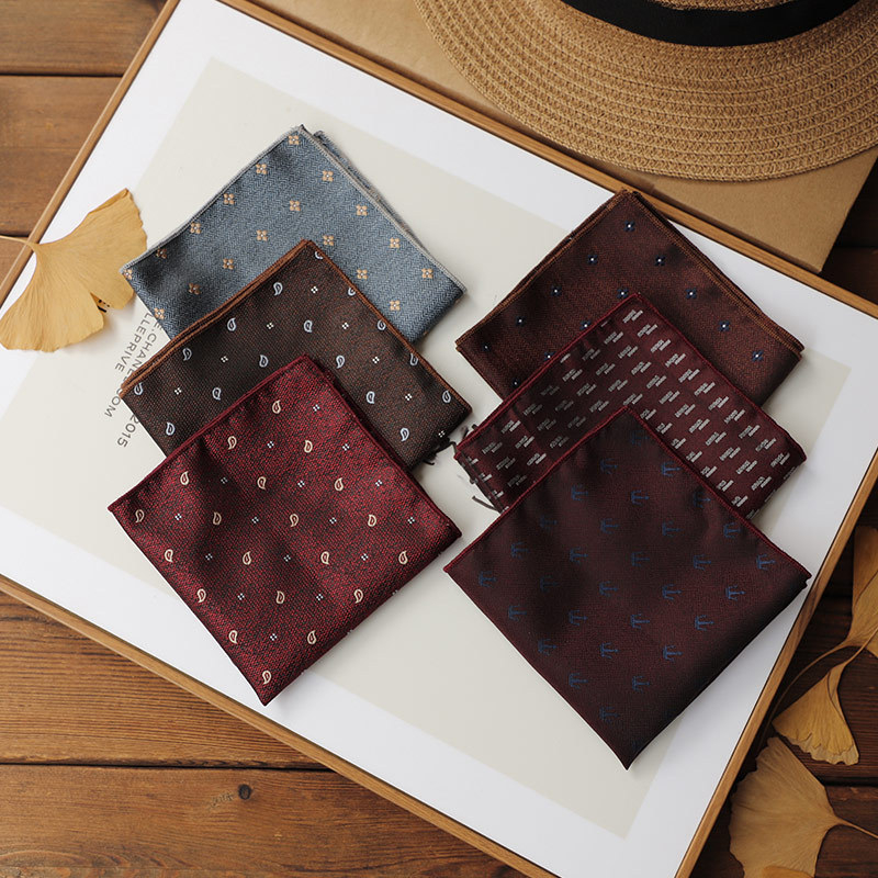 Vīriešu kabatas kvadrāts ar retro dizainu un punktu rakstu (Materiāls: poliestera šķiedra; Stils: vakara apģērbs; Apstrādes metode: Jacquard; Raksts: punktveida; Dzimums: vīrietis)