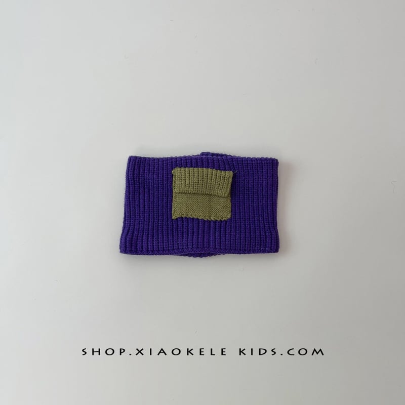 Lányoknak szóló gyapjú sál, monokróm, warp-kötésű téli nyakmelegítő