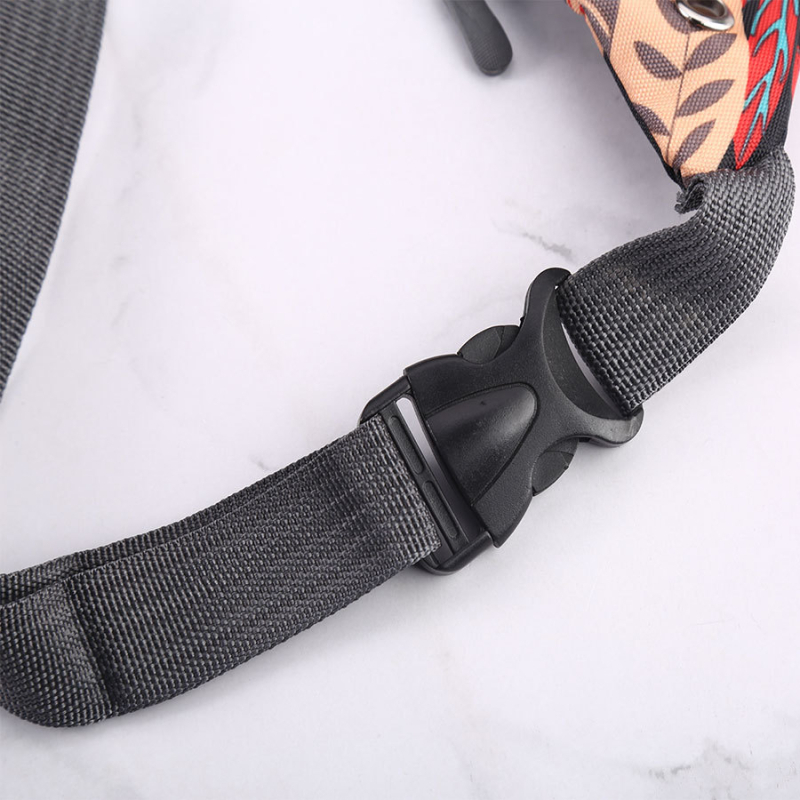 Vyrinė drobės juosmens krepšys, gatvės stilius, anti-theft funkcija, raidžių raštas, kamufliažinis modelis (Stilius: street trend; Medžiaga: drobė; Funkcija: anti-theft; Raštas: raidės; Modelis: kamufliažinis juosmens krepšys)