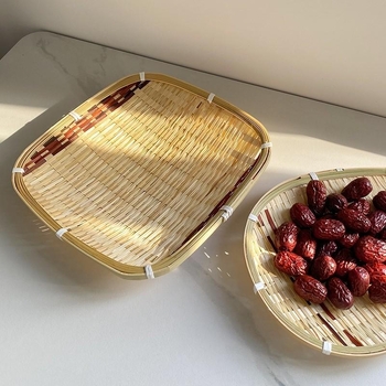 Rattan szövött gyümölcs- és nassolnivaló tároló kosár, kör alakú, modell 0202, pásztor jellegű vidéki stílus