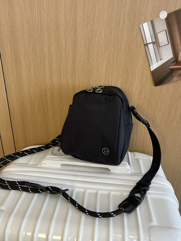 Torba preko ramena u obliku školjke, Oxford materijal, zatvarač, unutarnja ID džep, jedan remen
