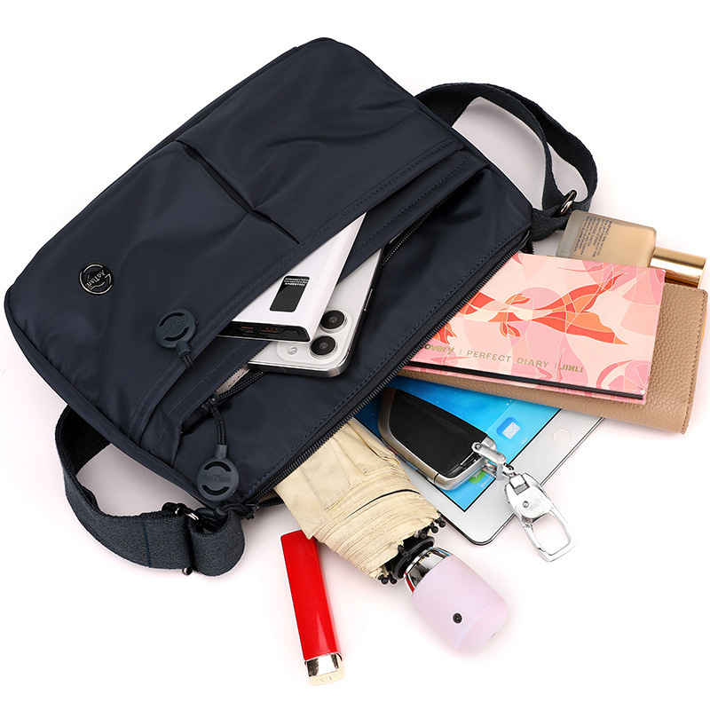 Aotian crossbody torbica od Oxford platna, vodoravni kvadratni oblik – zatvaranje na zip, laminirani pretinac, trodimenzionalan vanjski dizajn
