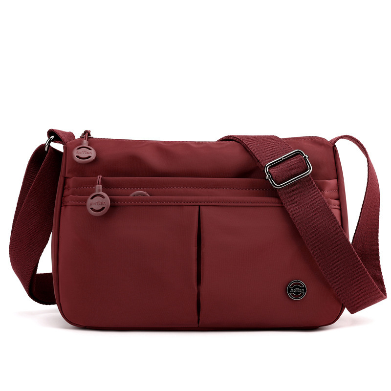 Aotian crossbody torbica od Oxford platna, vodoravni kvadratni oblik – zatvaranje na zip, laminirani pretinac, trodimenzionalan vanjski dizajn
