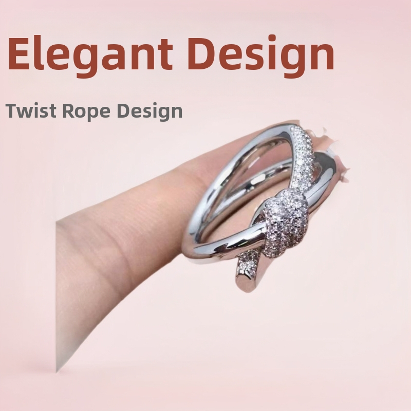 Unisex prsteň so stočeným povrazy a diamantom v ružovom zlate – geometrický dizajn, prémium vzhľad