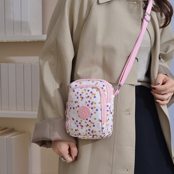Vertikalna crossbody torbica od Oxford platna, poliester podstava, ovalni oblik, zatvaranje na zip, unutarnji džep sa zipom