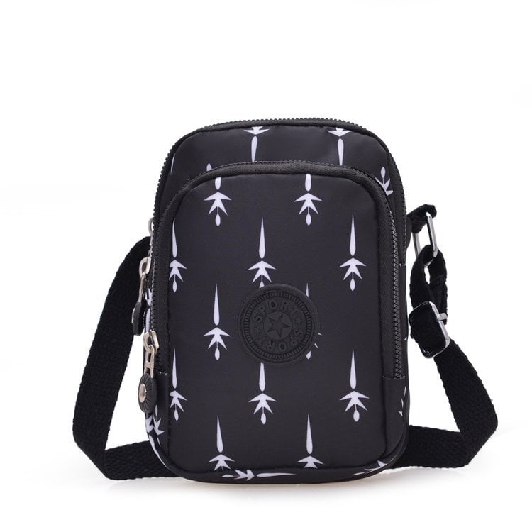 Vertikalna crossbody torbica od Oxford platna, poliester podstava, ovalni oblik, zatvaranje na zip, unutarnji džep sa zipom