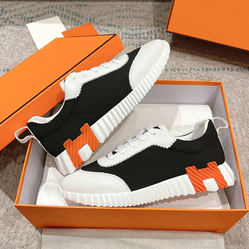 Γυναικεία αθλητικά παπούτσια για τρέξιμο με χαμηλό ύψος, επένδυση από τεχνητή γούνα, κορδόνια και σόλα από καουτσούκ