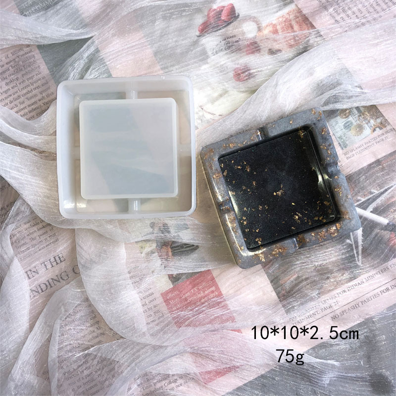 Силиконова форма за печене — кръгла, квадратна и ромбова форма; материал: силикон; категория: форма за печене