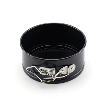 Okrúhla forma na pečenie tort s uhlíkovou oceľou, uvedená na trh v roku 2024