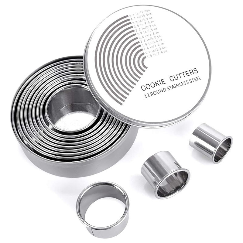 Rozsdamentes acélból készült kör alakú tortaforma mousse gyűrűvel és görbült éllel, 12 darabos készlet