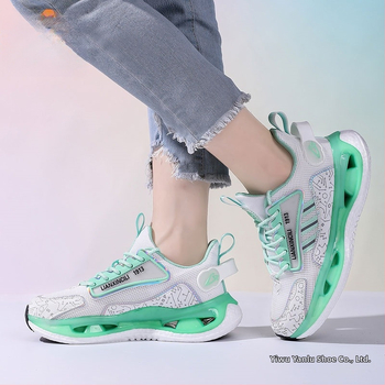 Γυναικεία παπούτσια τρεξίματος — διαπνέοντα, ελαφρά, χαμηλό επάνω με τεχνητό βελούδινο επάνω μέρος, TPU σόλα, κορδόνια