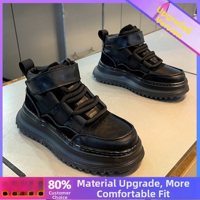 Mārtiņa zābaki – virsējais materiāls no mikrošķiedru ādas, gumijas zole, 3–5 cm papēdis, priekšējais šņorēšana, zems augstums (Virs: mikrošķiedru āda; Zole: gumija; Papēdis: 3–5 cm; Šņorēšana: priekšējā; Zems augstums)