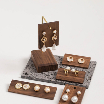 Kožna podloga za prikaz naušnica, jednovrstan držač za nakit, marka Alon Rui Zhi, proljeće 2025