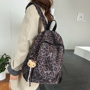 Női nagy kapacitású hátizsák, laza egyetemi stílus, nylon, őszi 2025, cipzáras nyitás, laptop- és kamerazsebek, vízálló, lopás elleni védelem