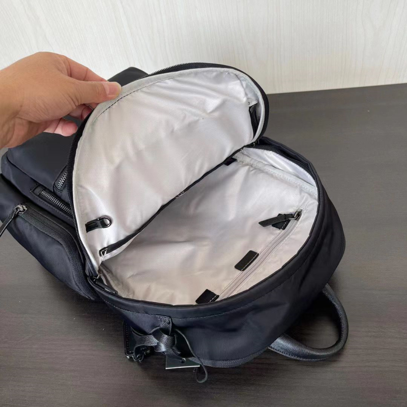 Voyageur serija ženski ruksak — casual lagani najlonski ruksak za prijenosno računalo, unutarnji džepovi, zatvarač, najlonska podstava, otporan na habanje, svakodnevna upotreba