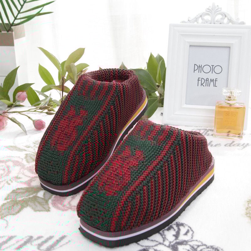 Rankų darbo vilnonės namų šlepetės, odinė įdėklė, vulkanizuotas gumos padas, lengvos ir patvarios