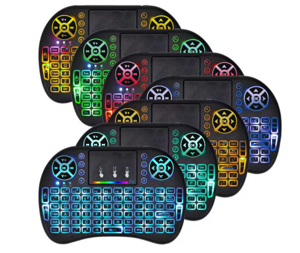 Безжична мини клавиатура с подсветка и въздушна мишка дистанционно управление (i8) – USB интерфейс, обхват 10 m, 2000 dpi