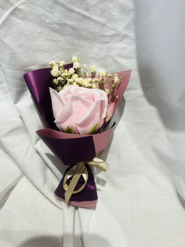 Мини букет от сушени цветя за влюбени - подарък за Деня на влюбените