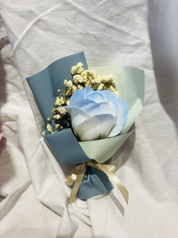 Мини букет от сушени цветя за влюбени - подарък за Деня на влюбените