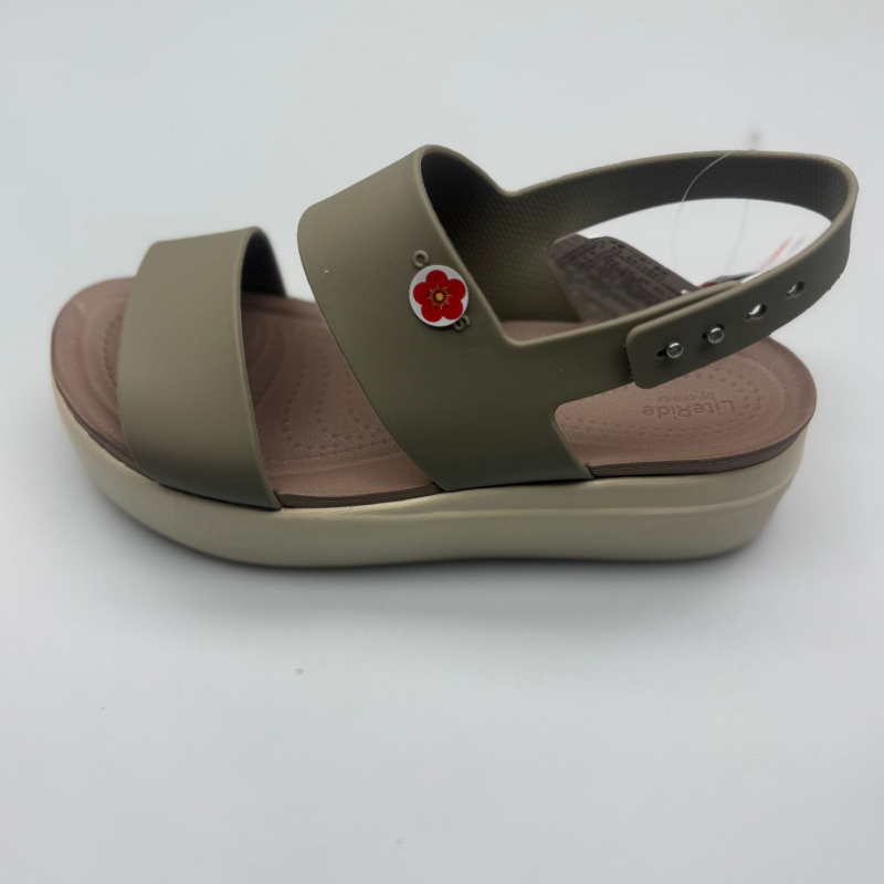 Moterų paplūdimių sandalai – atvira pirštų danga, sagties dirželis su sagtimi, platforma su kliniu, TPU viršus, EVA padas, kulno aukštis 3–6 cm