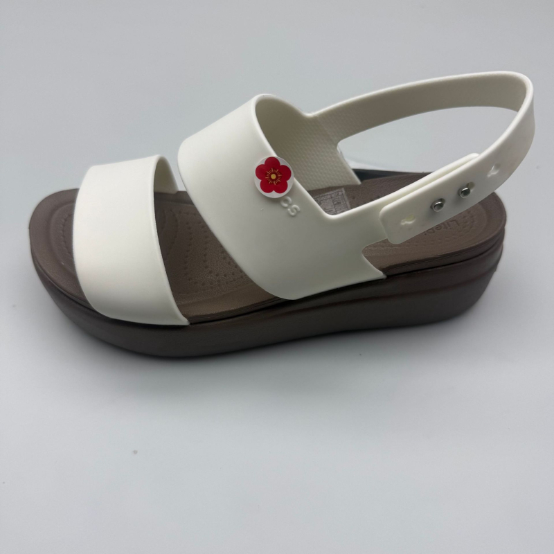 Moterų paplūdimių sandalai – atvira pirštų danga, sagties dirželis su sagtimi, platforma su kliniu, TPU viršus, EVA padas, kulno aukštis 3–6 cm