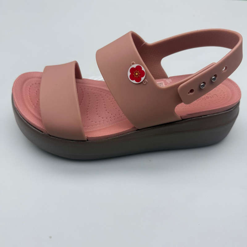 Moterų paplūdimių sandalai – atvira pirštų danga, sagties dirželis su sagtimi, platforma su kliniu, TPU viršus, EVA padas, kulno aukštis 3–6 cm