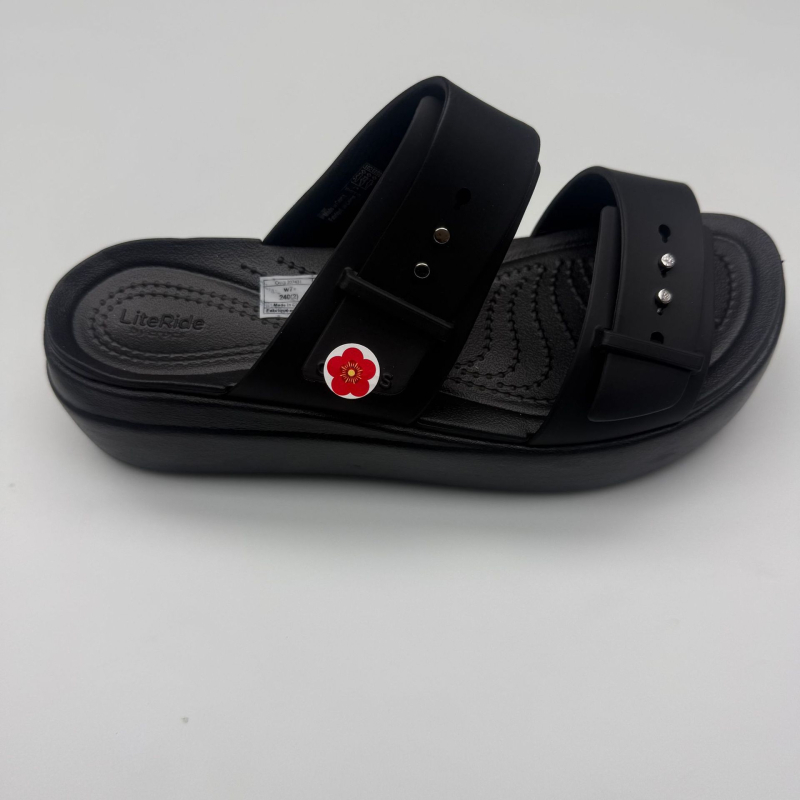 Moterų paplūdimių sandalai – atvira pirštų danga, sagties dirželis su sagtimi, platforma su kliniu, TPU viršus, EVA padas, kulno aukštis 3–6 cm