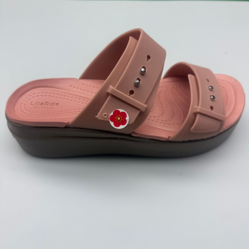 Moterų paplūdimių sandalai – atvira pirštų danga, sagties dirželis su sagtimi, platforma su kliniu, TPU viršus, EVA padas, kulno aukštis 3–6 cm