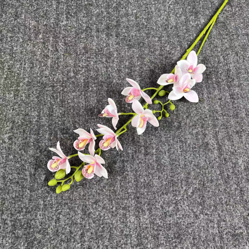 Kétágú selyemorchidea művirág esküvői és otthoni dekorációhoz — Youyi Márka; Anyag: Selyem virág; Használat: esküvők, fotózási kellékek, otthoni dekoráció